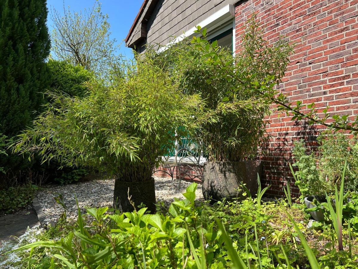 Aussergewoehnliches Haus Mit Sauna, Kamin Und Garten Wilhelmshaven Luaran gambar