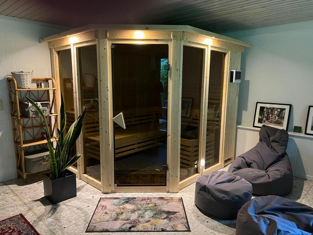 Aussergewoehnliches Haus Mit Sauna, Kamin Und Garten Wilhelmshaven Luaran gambar
