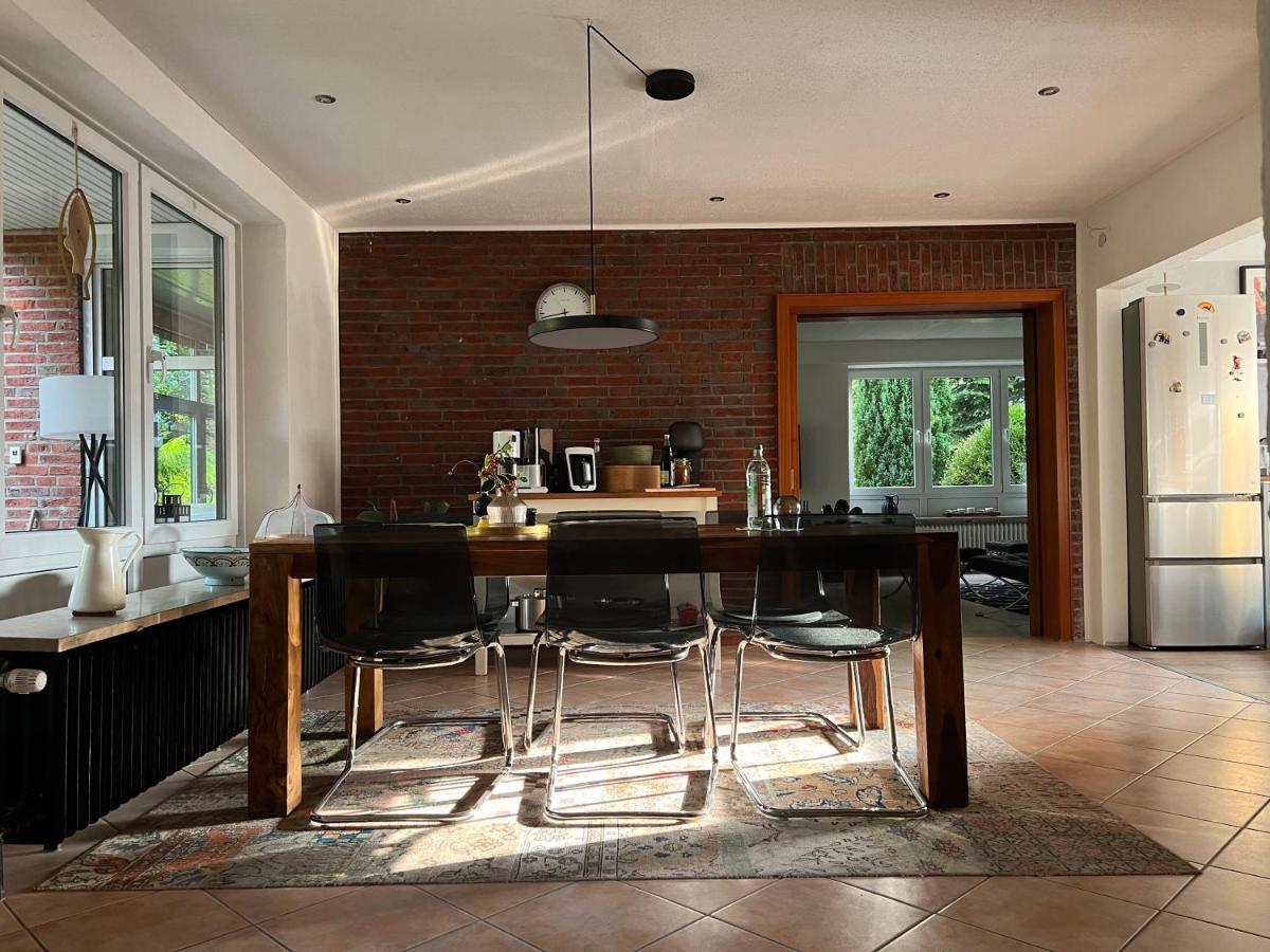 Aussergewoehnliches Haus Mit Sauna, Kamin Und Garten Wilhelmshaven Luaran gambar
