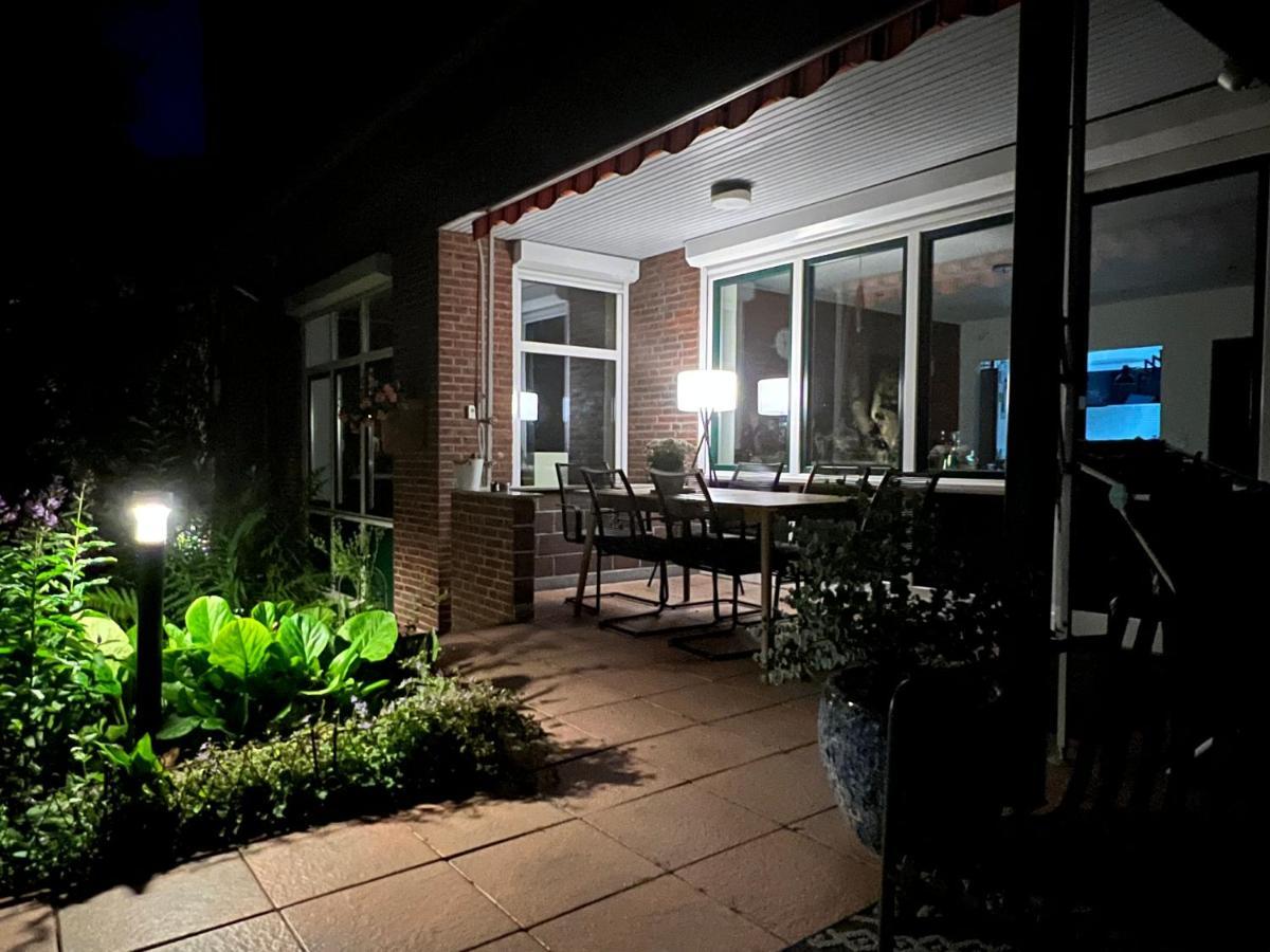 Aussergewoehnliches Haus Mit Sauna, Kamin Und Garten Wilhelmshaven Luaran gambar