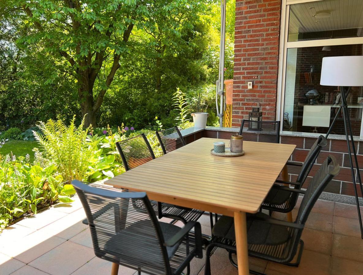 Aussergewoehnliches Haus Mit Sauna, Kamin Und Garten Wilhelmshaven Luaran gambar